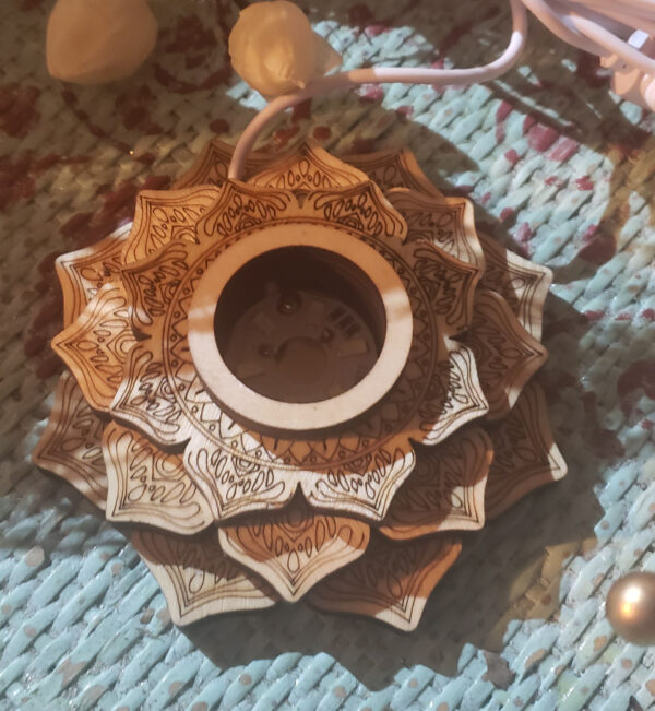 Selenite Sphere with base - Image 5