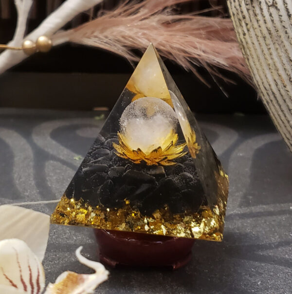 Obsidian with quartz Pyramid - Image 3