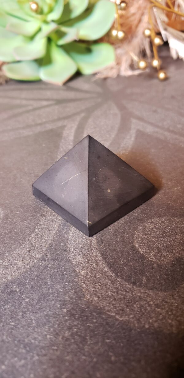 Shungite Pyramids (no dc yet) - Image 14