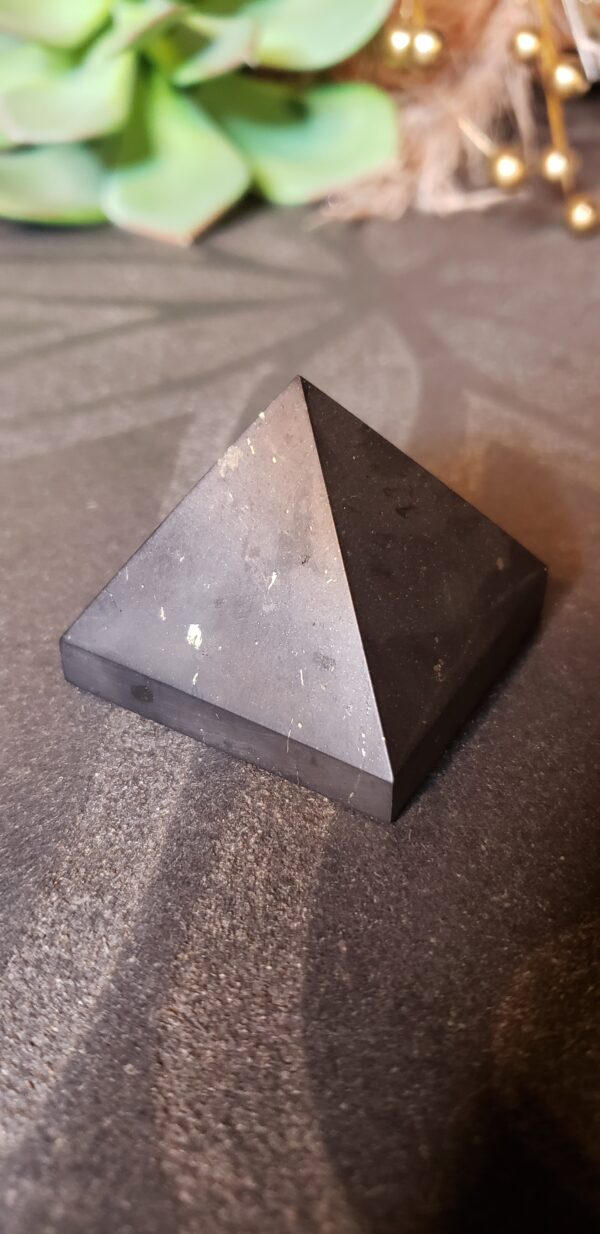 Shungite Pyramids (no dc yet) - Image 7