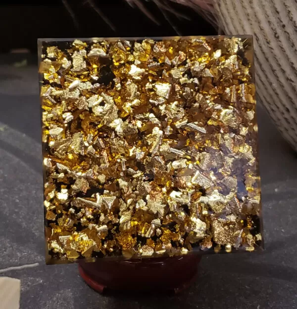 Obsidian with quartz Pyramid - Image 5