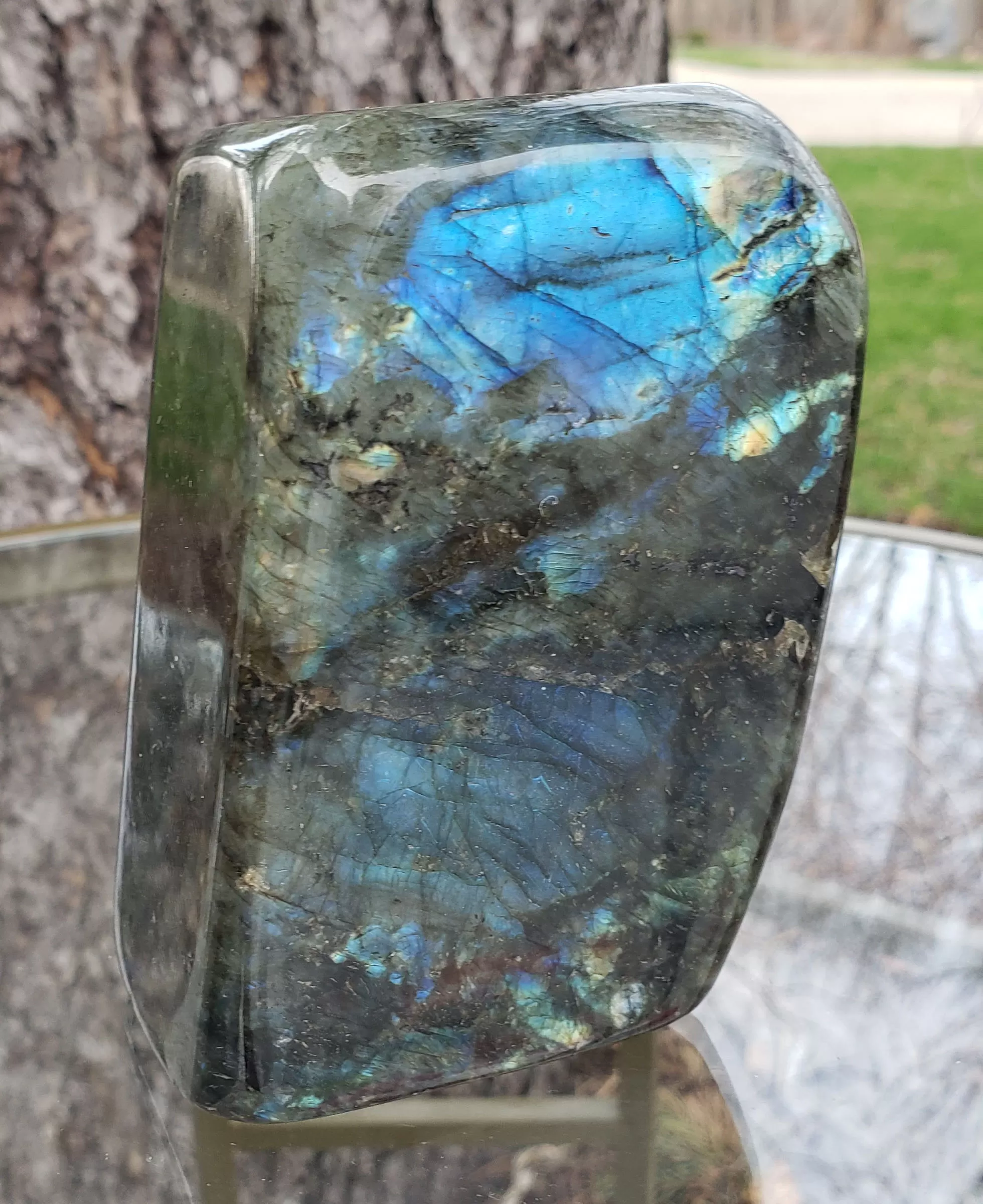 High Flash Labradorite Free-form (no dc yet)