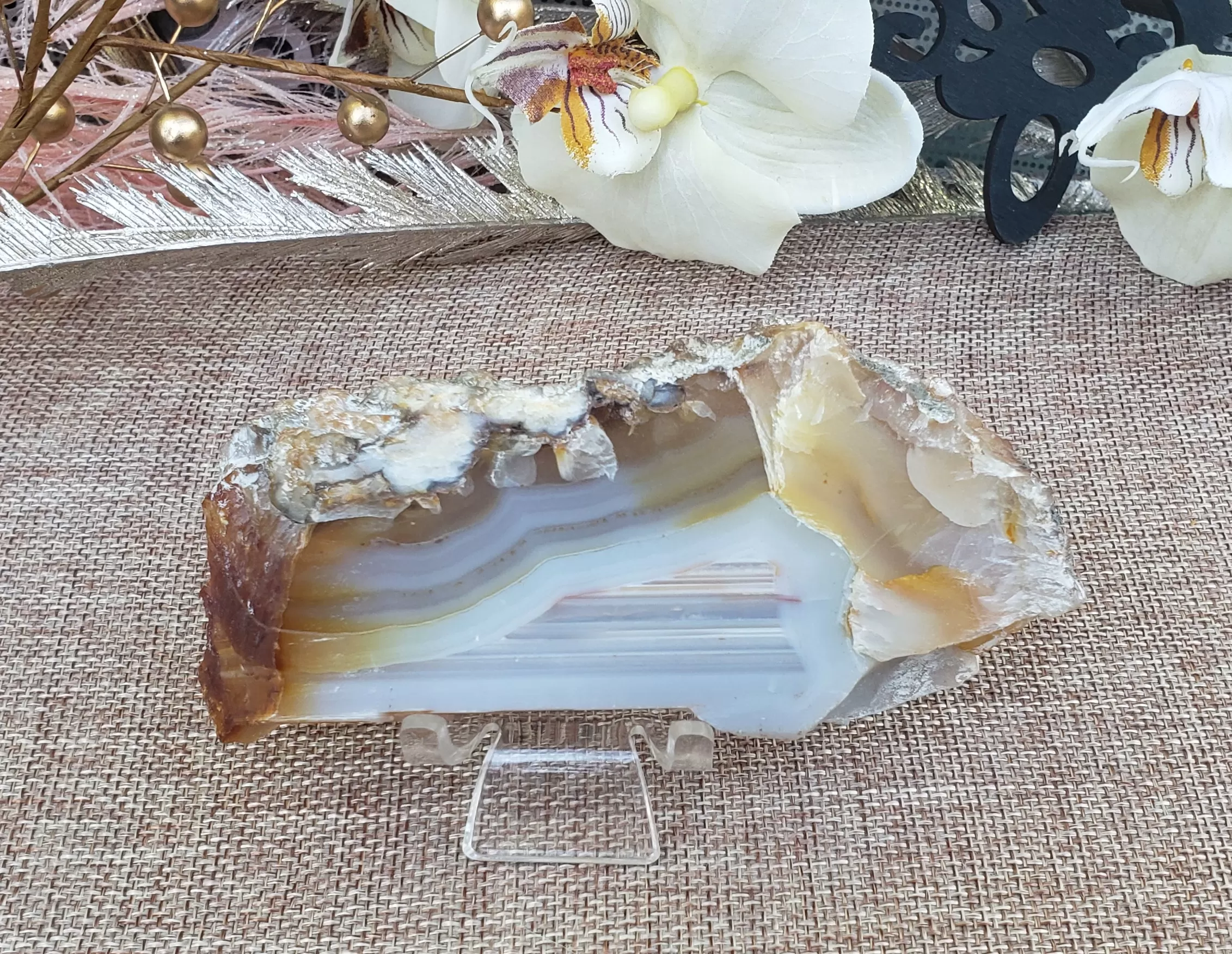 Banded Natural Blue Lace Agate (no dc)