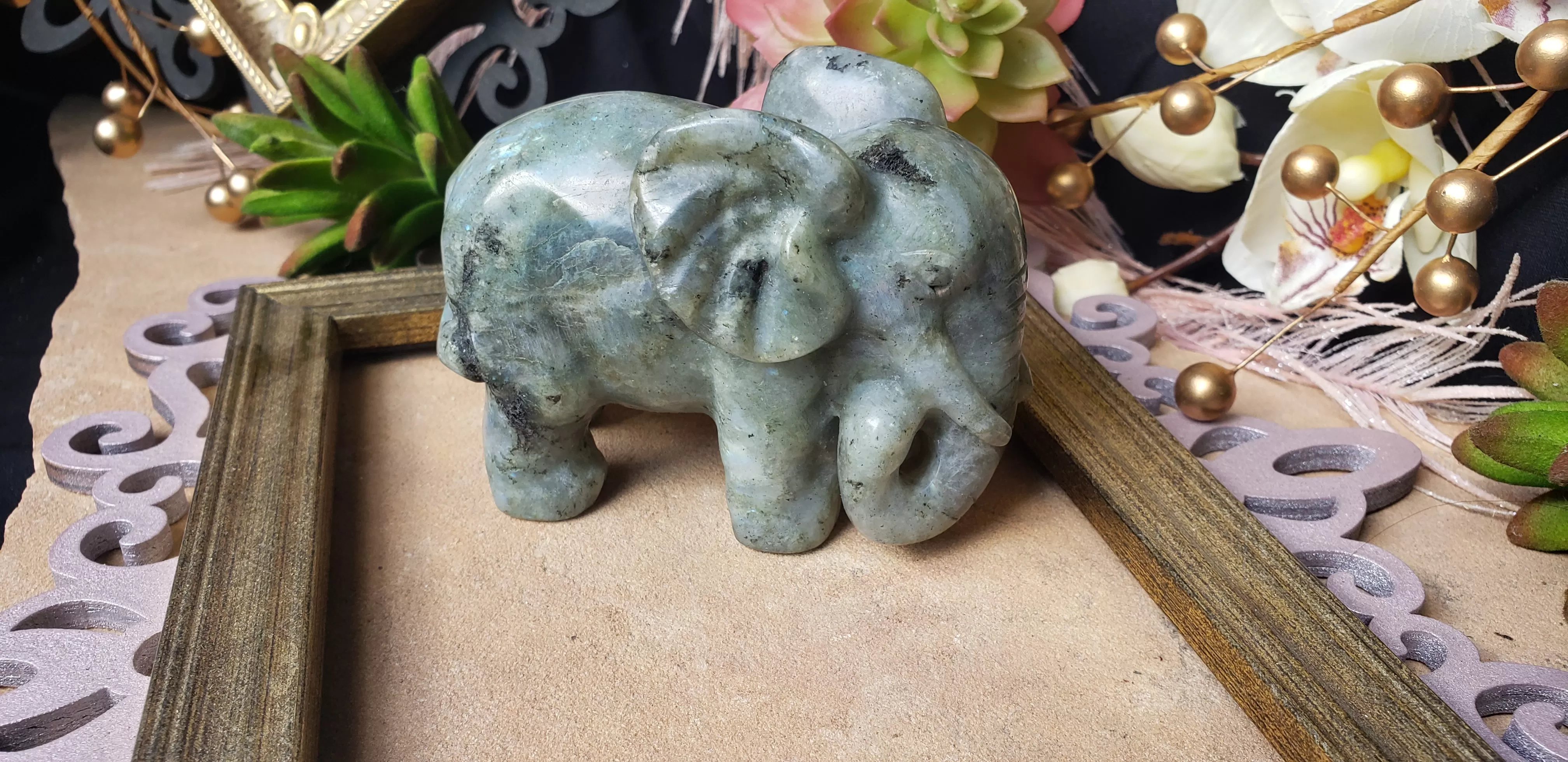 labradorite Elephant